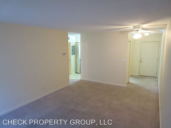 4th image of 420 Hazel Lawn Dr