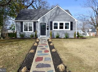 213 Albertson Ave, Barrington, NJ 08007
