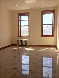 Rented by R New York