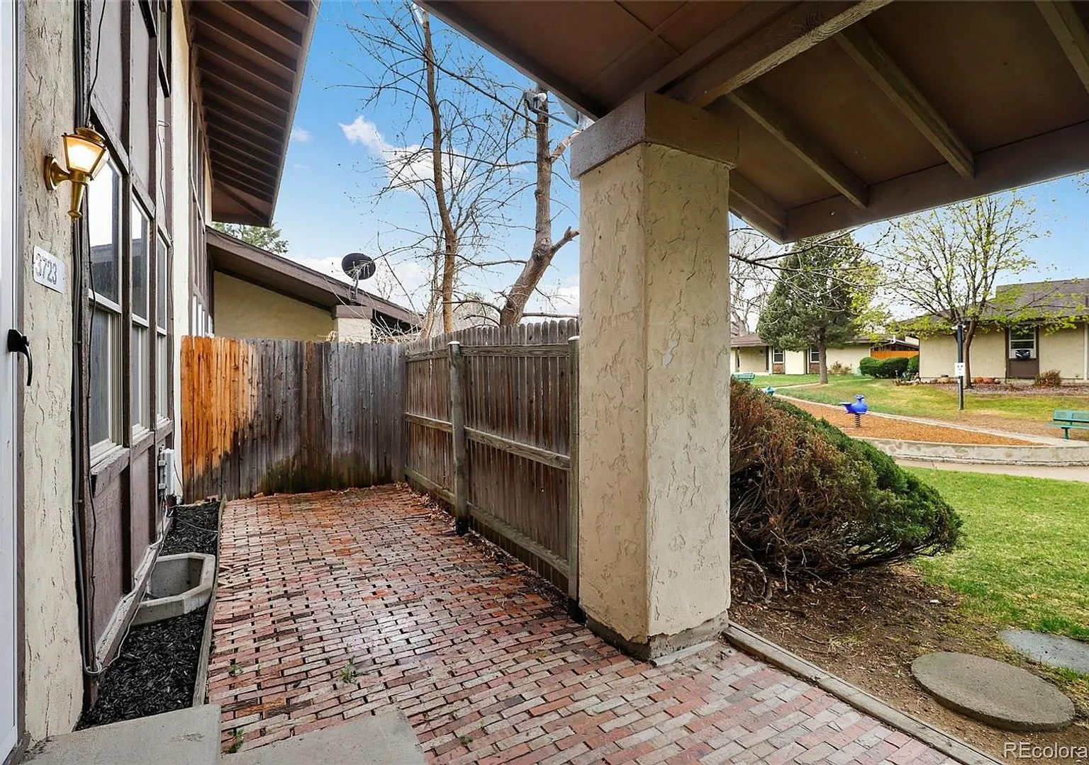 The Timbers townhome located in Cherry Creek School Disctrict. — Photo 3