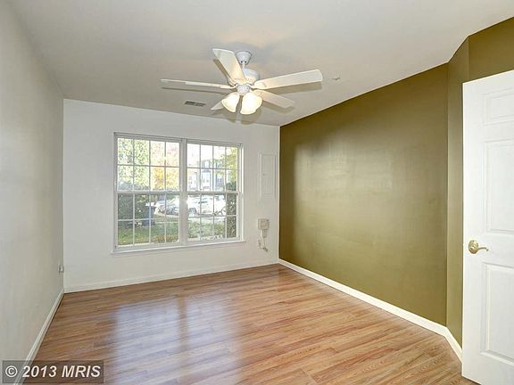 4th image of 532 Samuel Chase Way #81