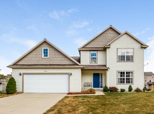 904 Anita Ave NW, Grand Rapids, MI 49534