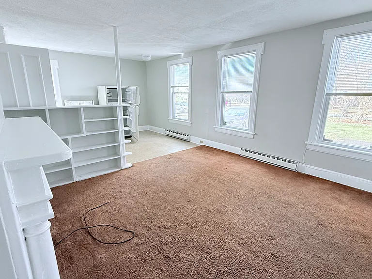 22 Maple Ln #1 — Photo 4