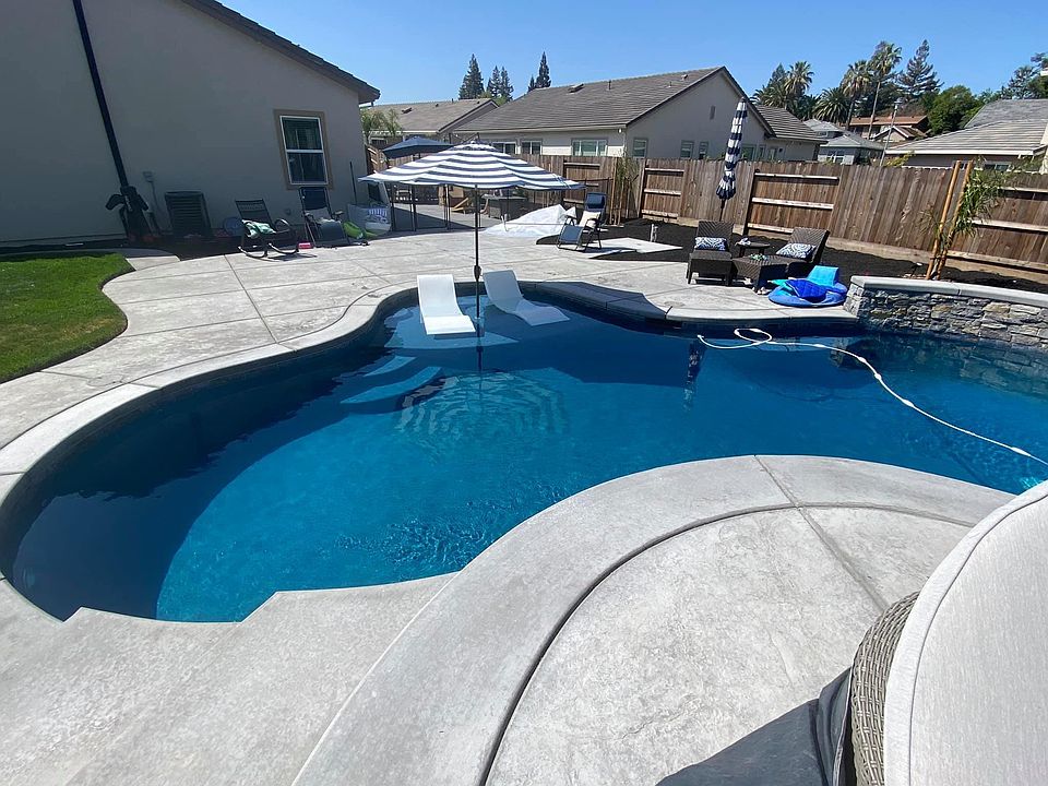 2nd image of 5715 Canglenut Ct