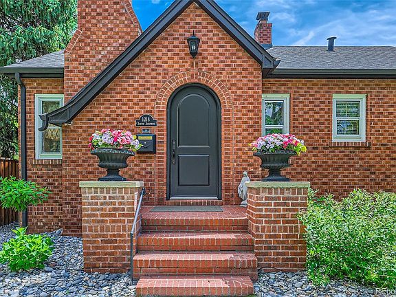 3rd image of 1218 S Josephine Street