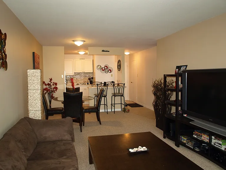 22 Indian Rd — Photo 16