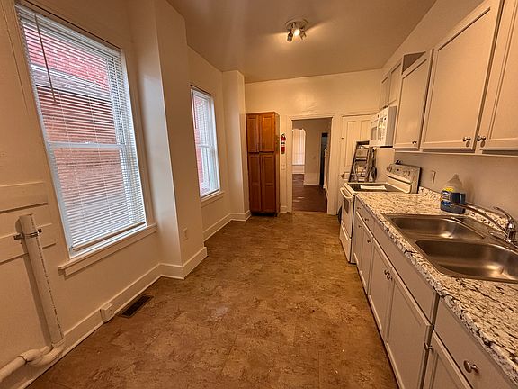2nd image of 738 W Poplar St