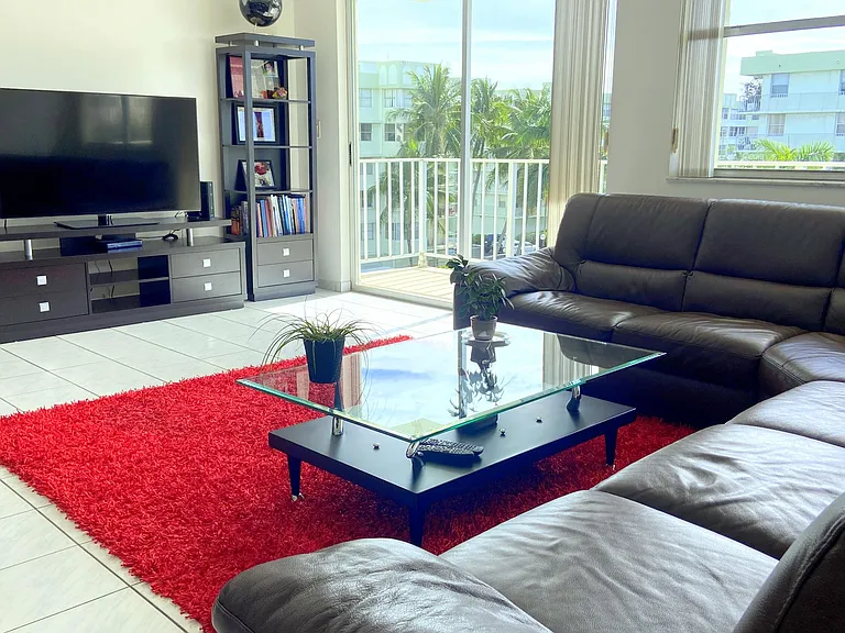 16546 NE 26th Ave #5J — Photo 7