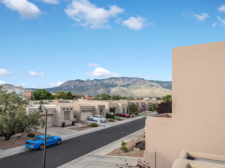 8860 Desert Fox Way NE — Photo 29