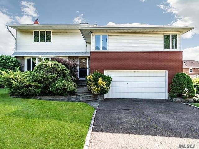 1st image of 14 Duke Dr