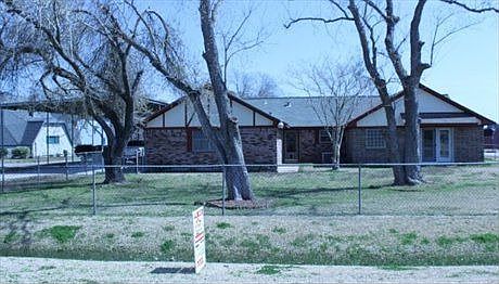 1st image of 10402 Laurie Ln