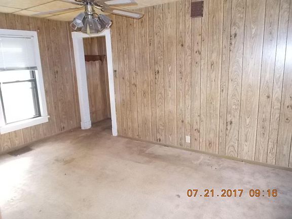 4th image of 510 W 7th St