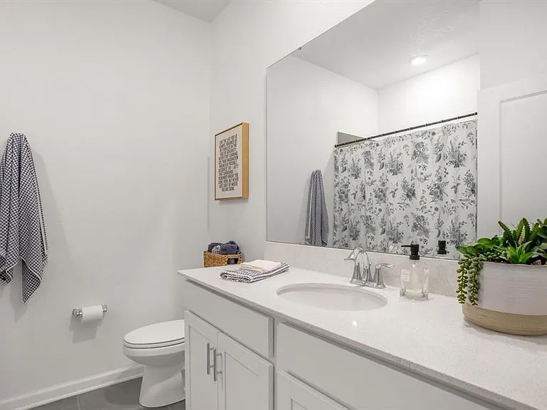 1820 Church Lake St — Photo 14