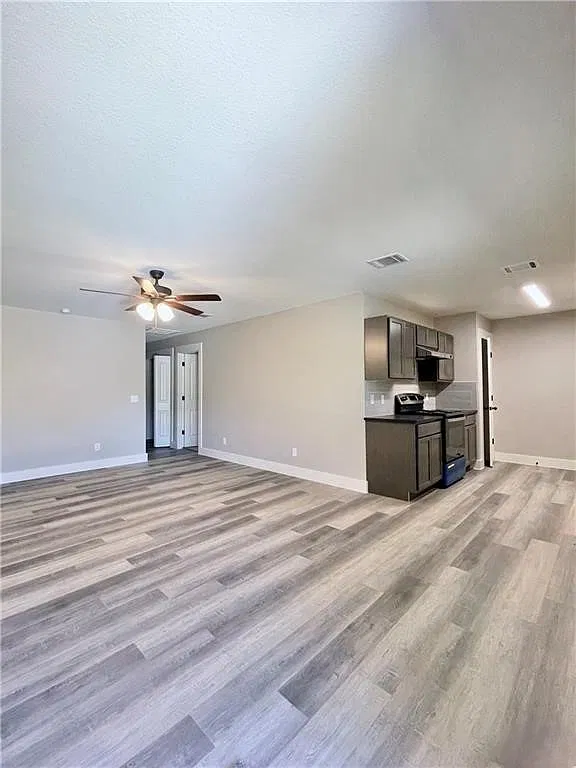 3 bed, 1299 sqft, $1,195 — Photo 3