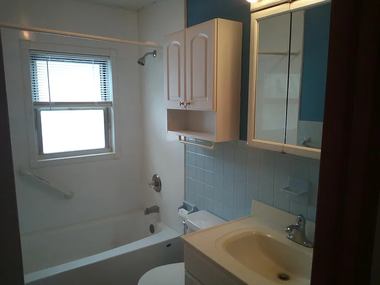 6815 Leytonstone Blvd — Photo 15