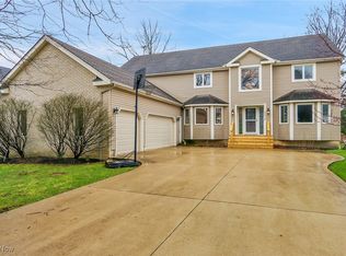 22318 Halburton Rd, Beachwood, OH 44122
