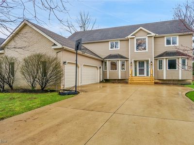 22318 Halburton Rd, Beachwood, OH, 44122