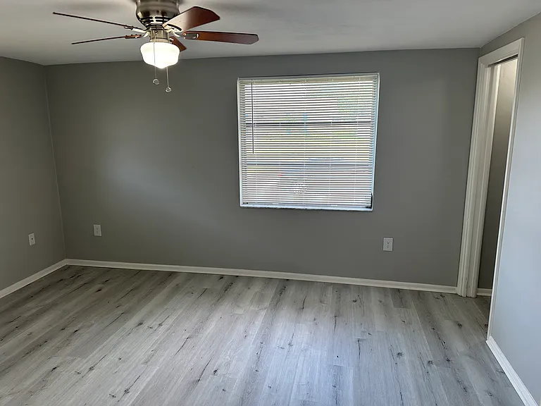 7804 Birchwood Dr — Photo 4