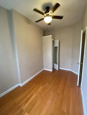 Rented by Standard Living Realty Inc | media 20