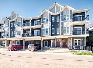 250 E Fireside Vw #803, Cochrane, AB T4C2M2