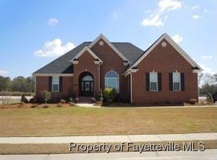 3836 Chadbourne Dr, Fayetteville, NC 28312