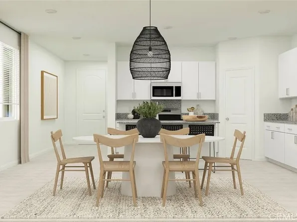 17621 Bassets St, Hesperia, CA 92345