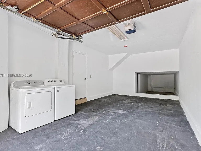 2525 NE 135th St #2525 — Photo 35