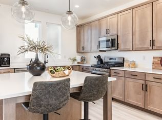 11082 S Lake Run Rd W, South Jordan, UT 84009