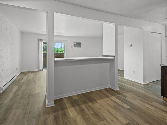 5th image of 6021-6055 Canden Ave #6055-1