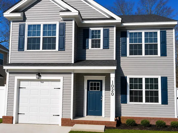 1020 Luxor Ave, Chesapeake, VA 23464