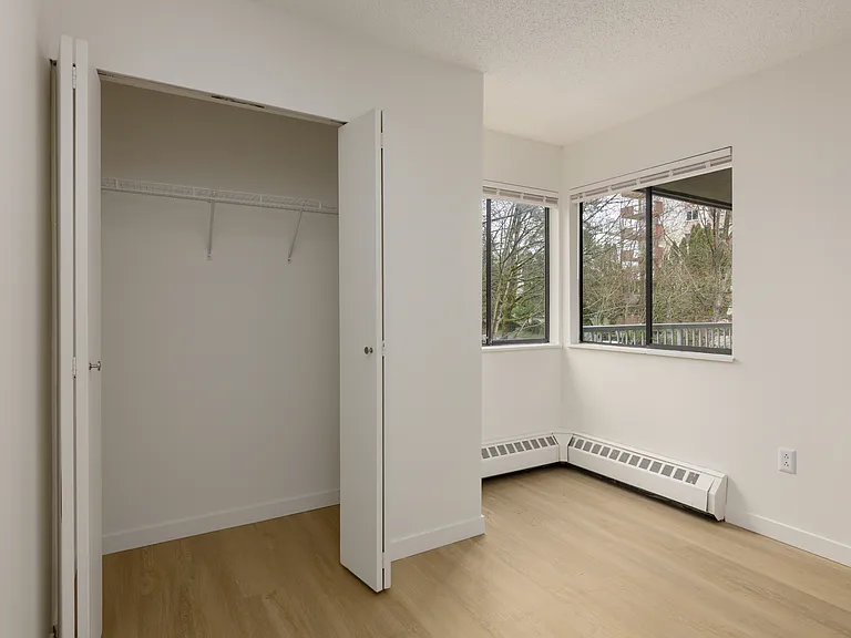 1859 Woodway Pl — Photo 33