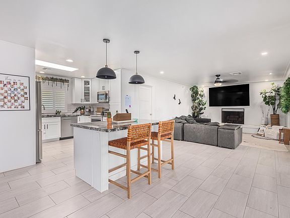 3rd image of 5242 E Friess Dr