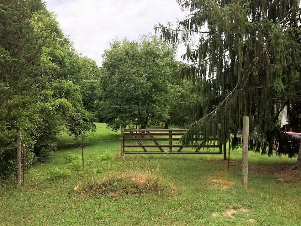2nd image of 10620 Rather Rd