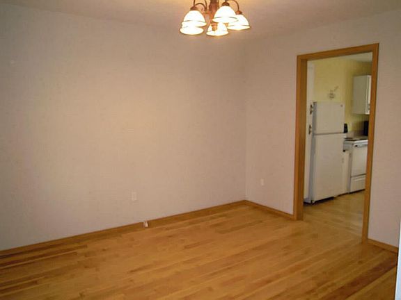 4th image of 9736 75th St