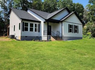 402 Edgewater Dr, Anderson, SC 29626