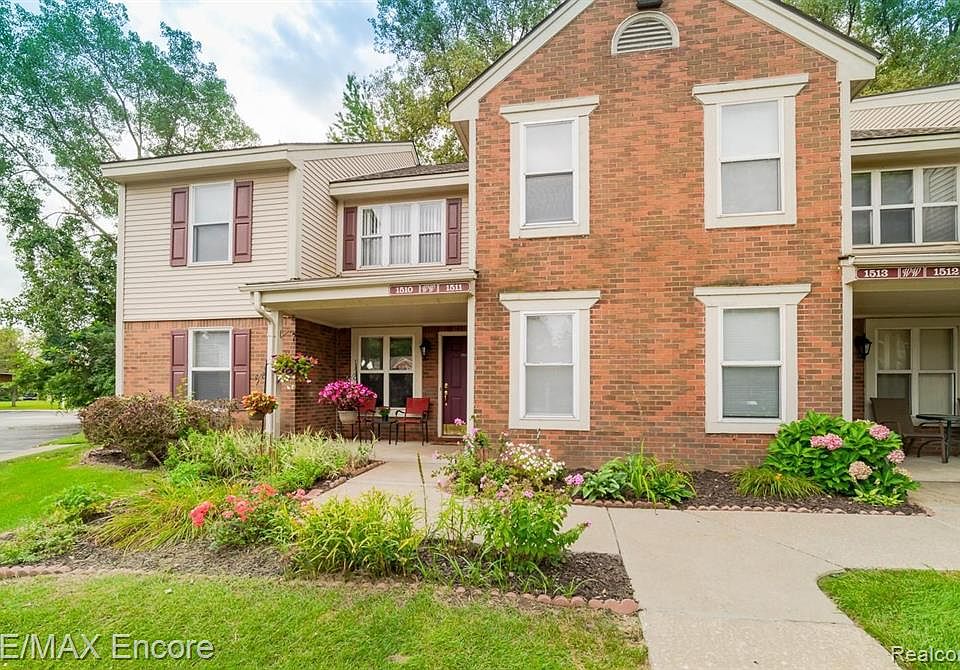 1511 Porter Cir Rochester MI Zillow