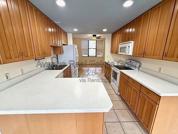 5th image of 4153 McPherson Ave