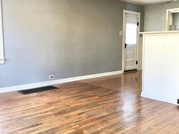 4th image of 2203 NW 50th St