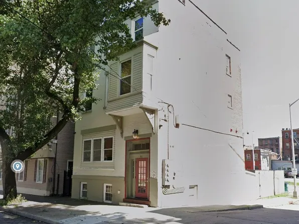 81 Cannon St APT 2, Poughkeepsie, NY 12601