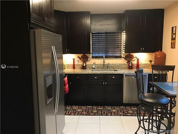 2nd image of 1404 SW 47th Ave