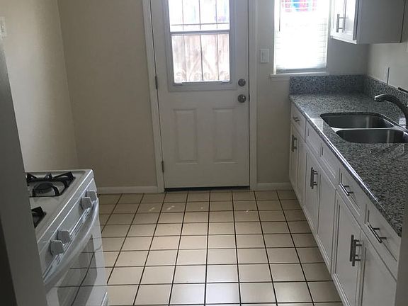 4th image of 796 Colorado Ave APT B