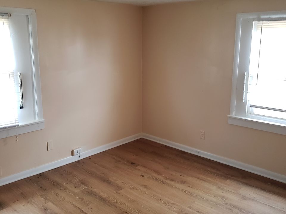 1st image of 2529 N Temple Ave