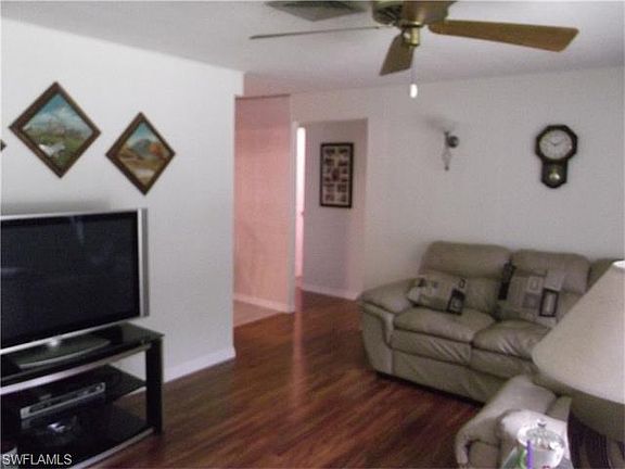 4th image of 9733 Alabama St
