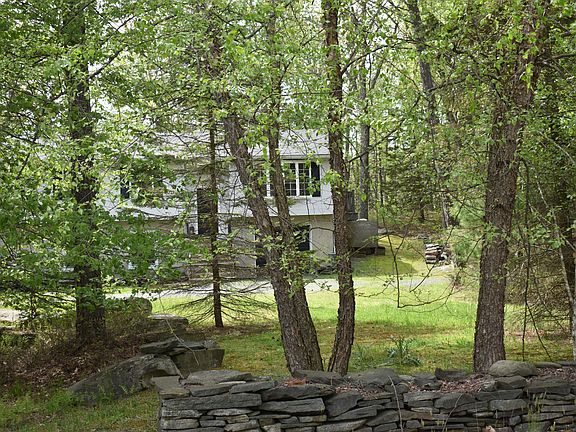 4th image of 124 Appaloosa Dr
