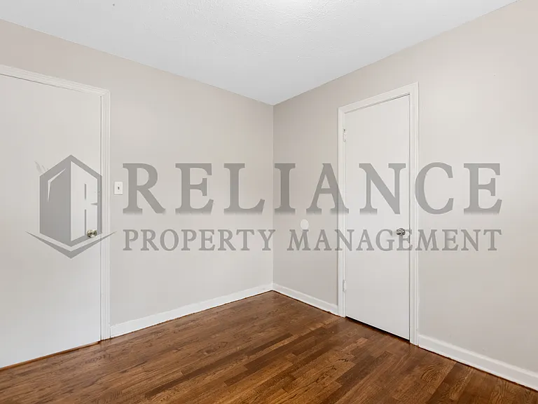 1555 N Northeast Pkwy — Photo 19