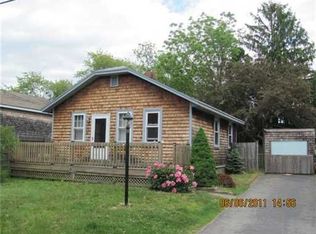 29 Canton Ave, Portsmouth, RI 02871