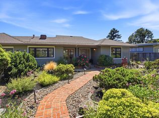 686 Hawthorne Drive, Tiburon, CA 94920