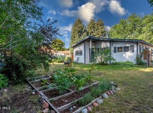 636 Valley Rd, Gypsum, CO 81637