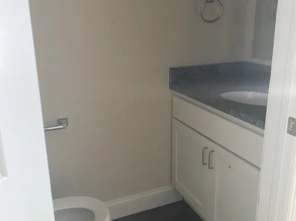 Chapel Street Apartments & Townhomes, 102 Newbury Hollow Ln #2-230, Syracuse, NY 13210