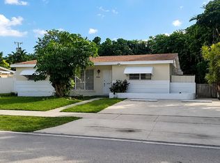 930 NE 177th St, North Miami Beach, FL 33162